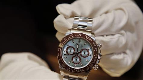 vol de rolex|Les vols à l'arraché de montres de luxe suisses se multiplient à .